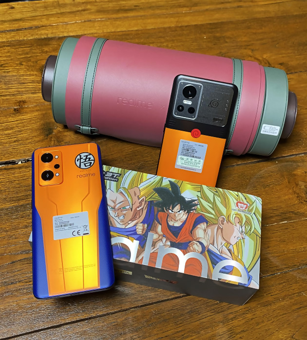 Realme GT Neo 3T: recebemos os smartphones da edição Naruto e DBZ, unboxing e comparação!